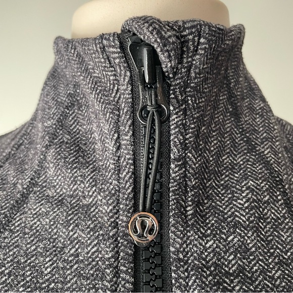 Lululemon Define Jacket Herringbone Grey Size 8 EUC - Picture 10 of 13